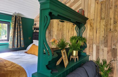 Welshpool House | Kettle Tree Cabin
