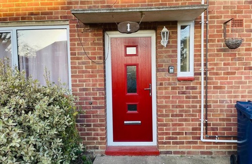 St Ives House | King size bed Fast Wi Fi, Garden space, parking,