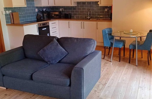 Little Stukeley Apartment | Kingsmere Lodge 1 (2 bedrooms, hot tub)