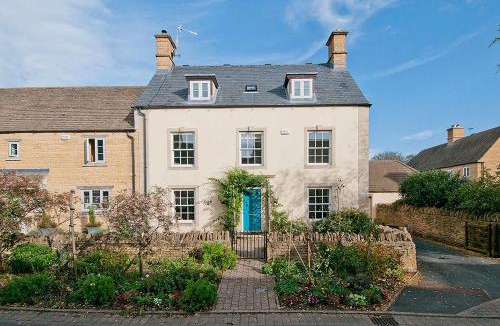 Ebrington House | Kissing Gate Cottage