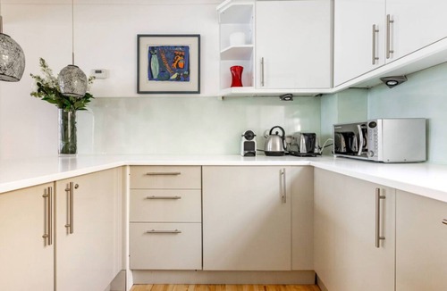 Brompton & Hans Town House | KNIGHTSBRIDGE TRANQUIL 3 BED 2 BATH