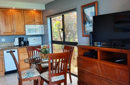 Honokowai Condo | Kuleana 408 Oceanfront Condo - Ground Floor - 5 Star Reviews