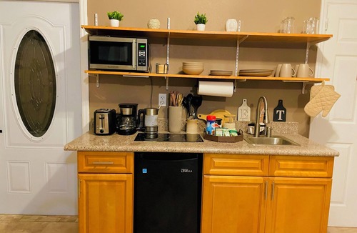 Tar Bay Apartment | L&L Cozy Stuido Inn Studio unit Exuma