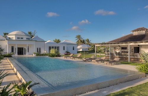 North Palmetto Point Apartment | La Bougainvillea Boutique Hotel - Garden view Suite with 2 queens