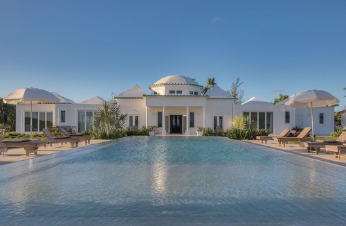 North Palmetto Point Hotel | La Bougainvillea Boutique Hotel - Ocean view Suite