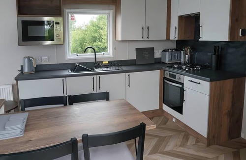 Flookburgh Cottage | LAKELAND LEISURE PARK - 20349, pet friendly in Grange-Over-Sands