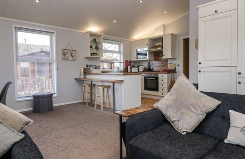 Tewitfield Cabin | Lakeside 20, Silverdale