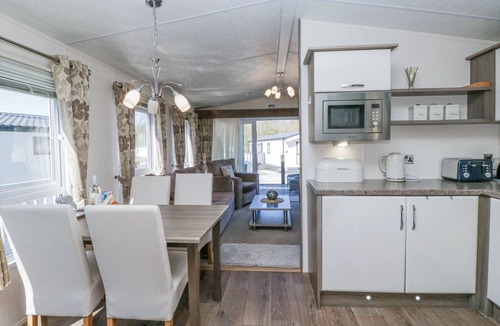 Warton Cottage | Lakeside Haven