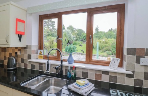 Arnside Cottage | LANGTREE, pet friendly, with open fire in Arnside
