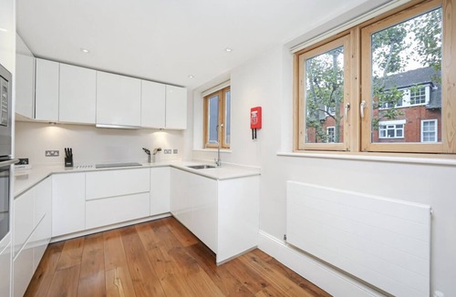 St. Pancras Apartment | Large family apartment with private terrace