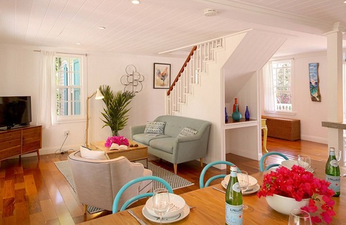 Governor's Harbour House | Large Hillside 4BR 4BA Estate Home, Great For Families!
