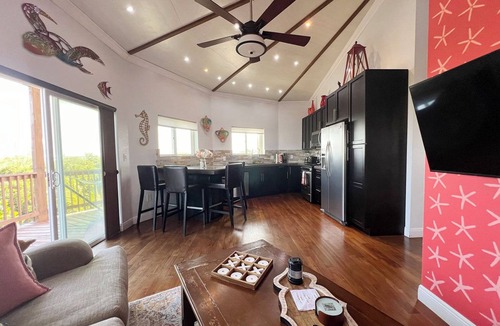 Staniel Cay Villa | Layin Low.Two Villas Offering 4 bedrooms, 2.5 baths on beautiful Staniel Cay