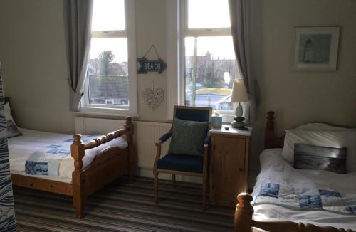 Robin Hood's Bay Bed & Breakfast | Lee-Side B&B