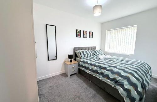 Leigh Apartment | Leigh Haven- 3BR Home Sleeps 5 Near Sports Village