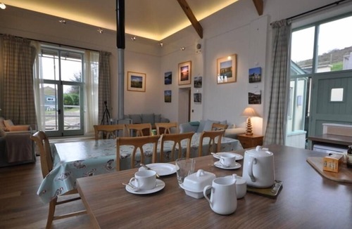Lyme Regis Cottage | LEYS AT VALLEY VIEW FARM, family friendly, with open fire in Uplyme