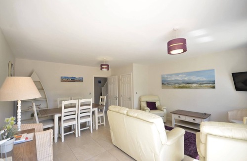 Worthing House | Light, modern townhouse with patio, a minute from beach; child- and pet-friendly