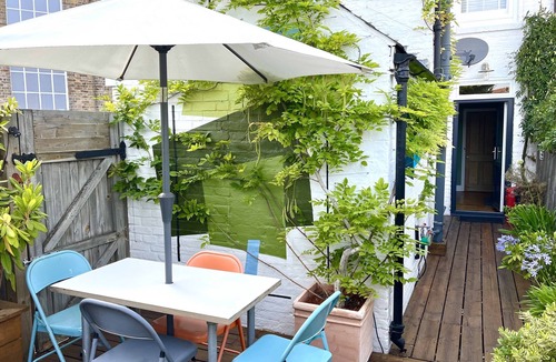 Whitstable House | Lilly Cottage - Fisherman's Cottage Whitstable
