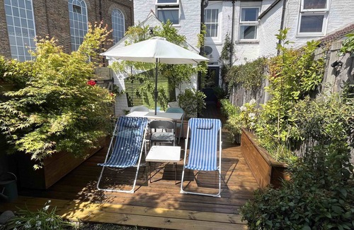 Whitstable House | Lilly Cottage - Fisherman's Cottage Whitstable