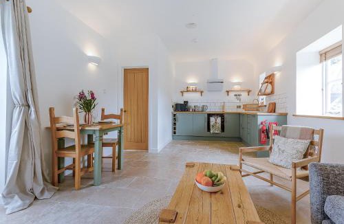 Stalisfield House | Linnet - Uk50154
