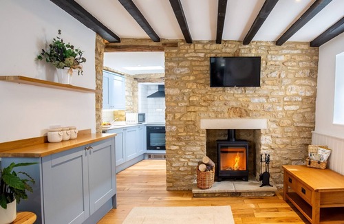 Bourton-on-the-Water Cottage | Little Forge - Romantic retreat in Bourton-on-the-Water