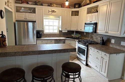 Lubbers Quarters Cay House | Live the Bahama Life with your own private dock, and sparkling pool