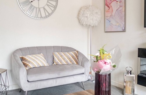 Everton House | Liverpool dream Stay: modern 3- Bed townhouse , just 200m from Anfield stadium.