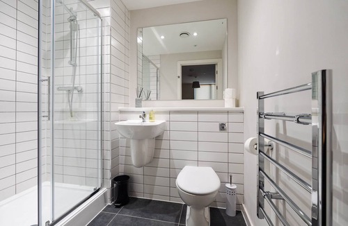 Everton Apartment | Liverpool Richmond Row 2 Bed/2 Bath Apartment (203) | Secure Parking, WiFi & EV