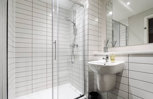 Everton Apartment | Liverpool Richmond Row 2 Bed/2 Bath Apartment (203) | Secure Parking, WiFi & EV