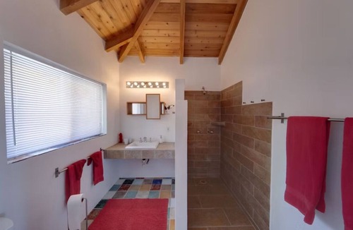 Orange Creek House | Lizard Bungalow