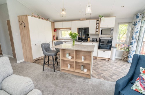 Kendal Cottage | Loluke Lodge on The Lake