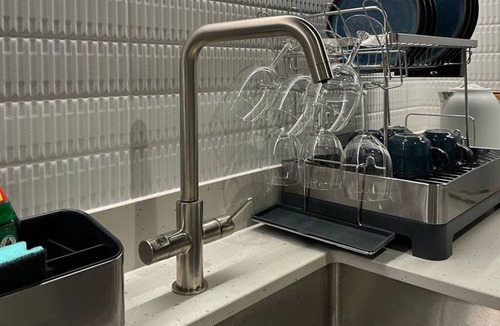 Brent Cross Apartment | London Brent Cross Luxe Stay – Chic & Cozy Flat | Stylish Getaway