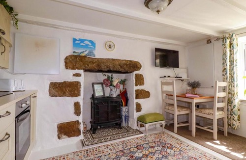 Penwithick House | Longview Cottage
