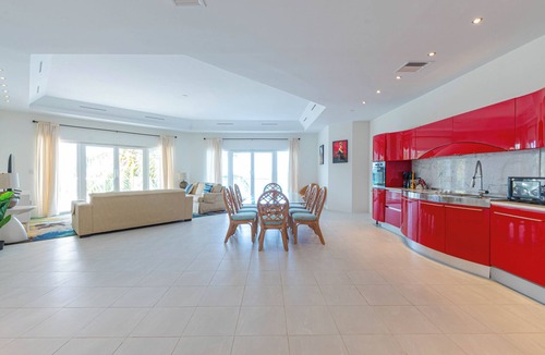 Westwind Condo | Love Beach Front 3BR luxury Condo - Pool & Beach
