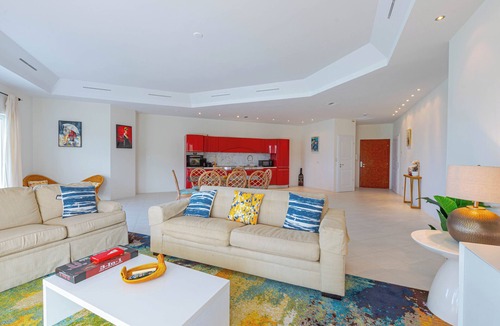 Westwind Condo | Love Beach Front 3BR luxury Condo - Pool & Beach
