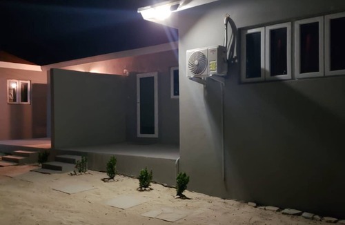 George Town Apartment | Lovely 1-bedroom island getaway apartment with AC in George Town Exuma Bahamas