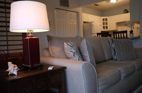 Westwind Apartment | Lovely 1 bedroom Loft located on Beach Property