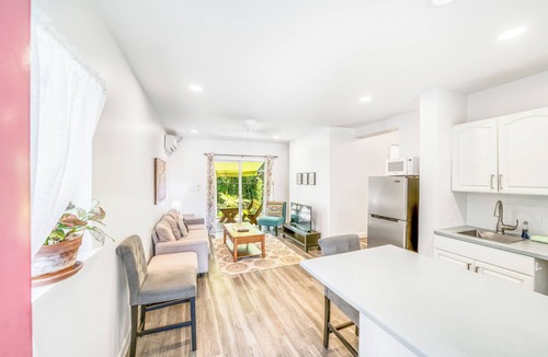 Windsor Park Apartment | Lovely 1 bedroom, steps from the beach, car available
