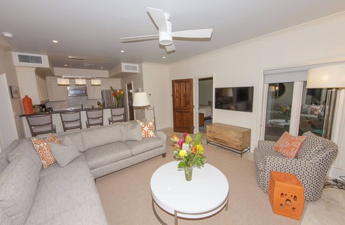 Staniel Cay House | Lovely 5br 5 bath luxury Villa-Can be rented 3 ways.Entire,Upper or Lower levels