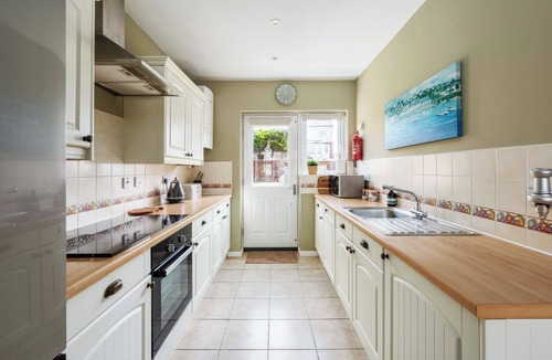 Beadnell Cottage | Lovely modern bungalow only minutes from the sand dunes at Beadnell Bay.