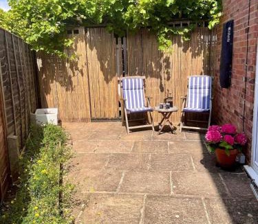 Thame Apartment | Lovely self contained apartment in Oxfordshire
