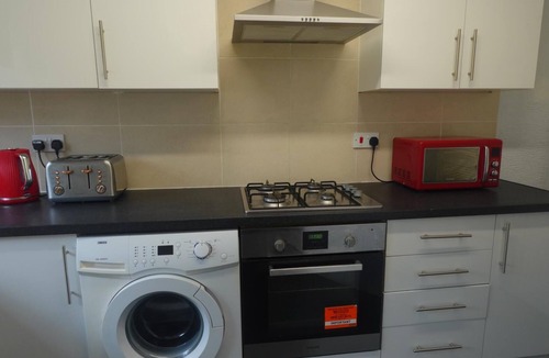 Dunstable House | -LU5 Chelsea House - Huku Kwetu (Dunstable)