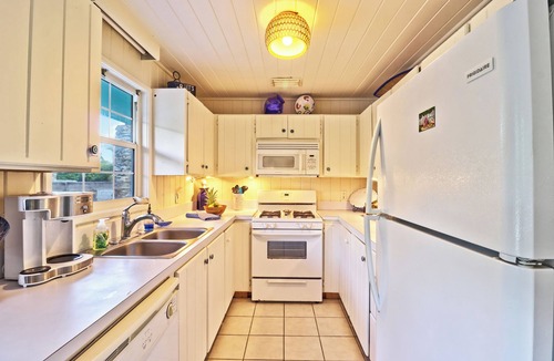 Lubbers Quarters Cay House | Lubbers Quarters Cay- An Island get a way with Golf cart and Boat slip!