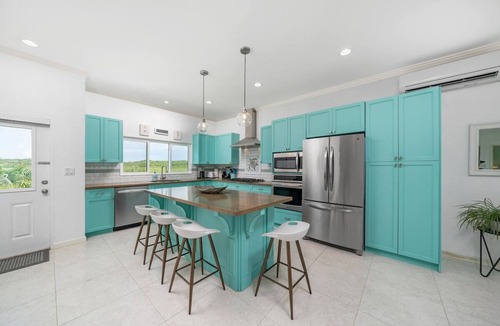 South Palmetto Point House | Lux Waterfront Villa on Secluded Caribbean Cove w/