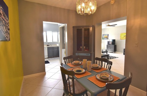 Nassau Condo | Luxurious 1 bedroom condo w/pool on site