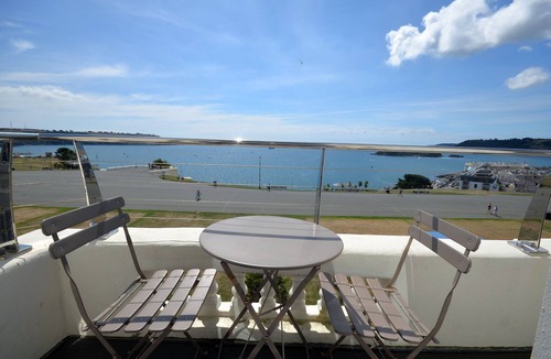 Plymouth Apartment | Luxurious 2 bed apartment with balcony and spectacular sea views