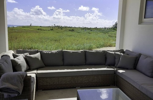 Sugar Loaf Settlement Villa | Luxurious Accommodations on San Salvador