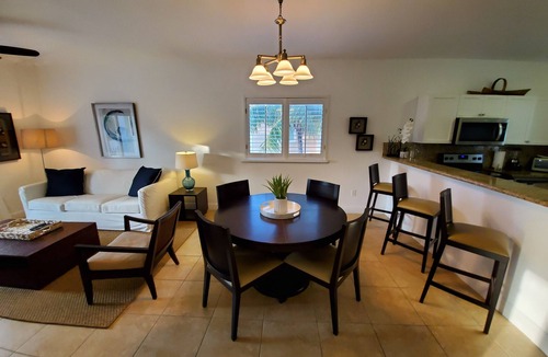 Alice Town Villa | "Luxurious Villa" 2 Bedroom/2 Bath
