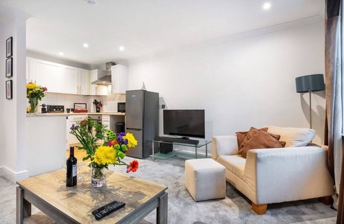 Vincent Square Apartment | Luxury 3-Bed 2bth Near Big Ben & Westminster Abbey
