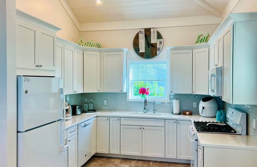 Lubbers Quarters Cay House | Luxury 3BR · protected dock · oceanfront · private gated peninsula