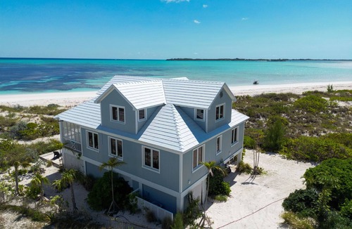 Spanish Wells Villa | Luxury 5BR Beachfront Villa “This Is It” + free premium 6-Seater Golf Cart